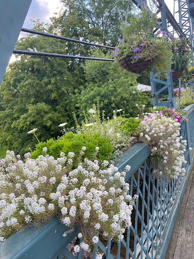 Tourist Attraction «Old Drake Hill Flower Bridge», reviews and photos, Old Bridge Rd, Simsbury, CT 06070, USA