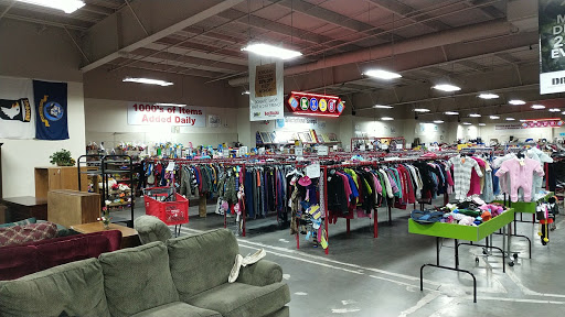 Thrift Store «Red Racks & Dav Thrift Stores», reviews and photos, 2855 S Kansas Expy, Springfield, MO 65807, USA
