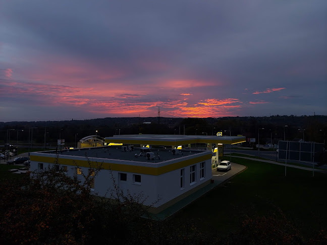 MOBIL Petrol - Benzinkút