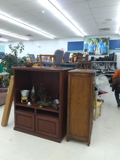 Thrift Store «Green Bay West Goodwill Retail Store & Training Center», reviews and photos