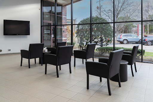 Auto Body Shop «Glenview Auto Body Inc», reviews and photos, 2015 Chestnut Ave, Glenview, IL 60025, USA