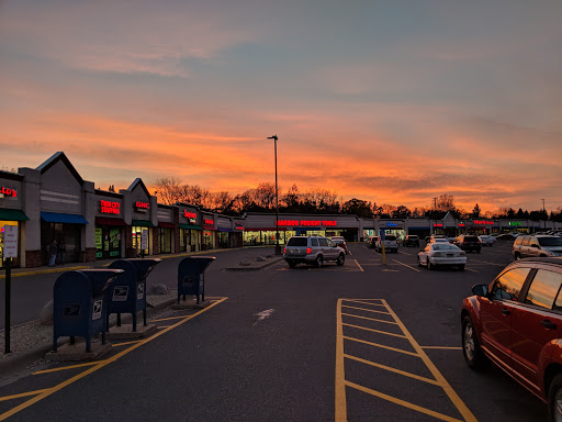 Shopping Mall «Signal Hills Shopping Center», reviews and photos, 1225 S Robert St, West St Paul, MN 55118, USA
