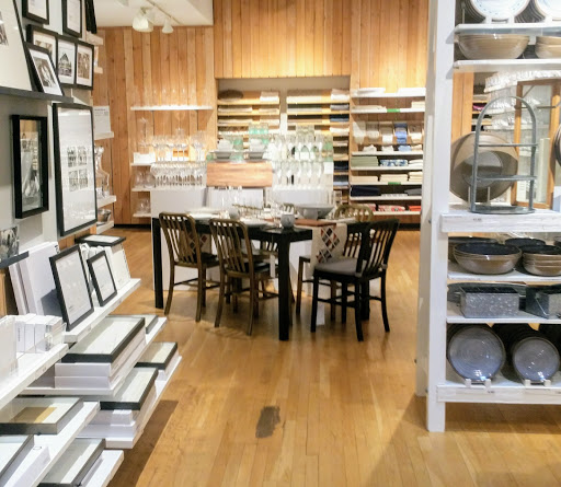 Furniture Store «Crate and Barrel», reviews and photos, 75 W Colorado Blvd, Pasadena, CA 91105, USA