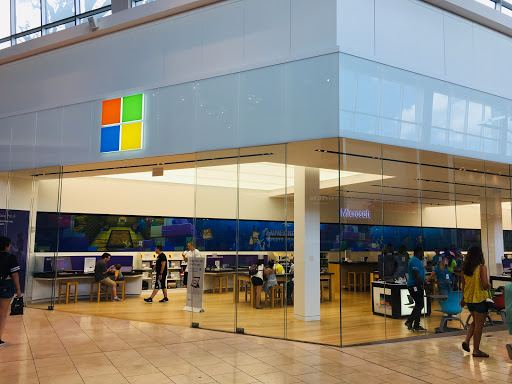 Computer Store «Microsoft Store», reviews and photos, 1 Garden State Plaza Blvd #2303, Paramus, NJ 07652, USA