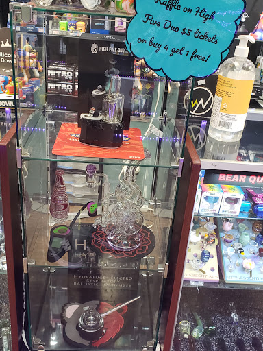 Tobacco Shop «Hazel Sky Smoke Shop San Pedro», reviews and photos, 7071 San Pedro Ave, San Antonio, TX 78216, USA