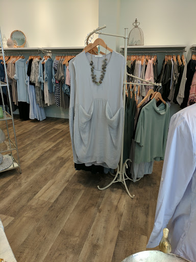 Shopping Mall «Shelter Cove Towne Centre», reviews and photos, 40 Shelter Cove Ln, Hilton Head Island, SC 29928, USA