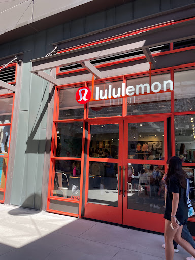 lululemon, 675 Ponce De Leon Ave NE C187, Atlanta, GA 30308, USA, 