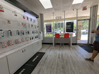 uBreakiFix - Phone and Computer Repair - Photo 3 - Car repair in Plantation, FL, Davie