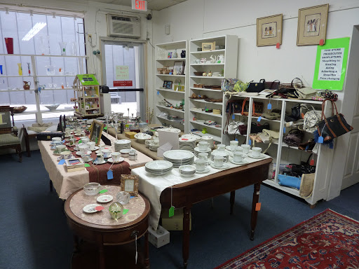Montgomery County Thrift Shop, 7125 Wisconsin Ave, Bethesda, MD 20814, USA, 