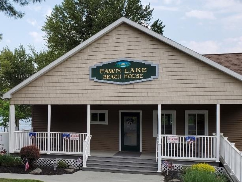 Fawn Lake Beach House 18428