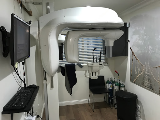 iSmile Dental image