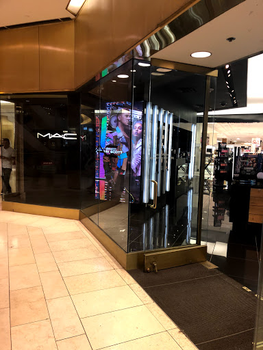 Cosmetics Store «MAC Cosmetics», reviews and photos, 13375 Noel Rd, Dallas, TX 75240, USA