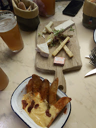 Photo n°39 de The Place to...Wagram - Restaurant Pub Paris 17 à Paris ()