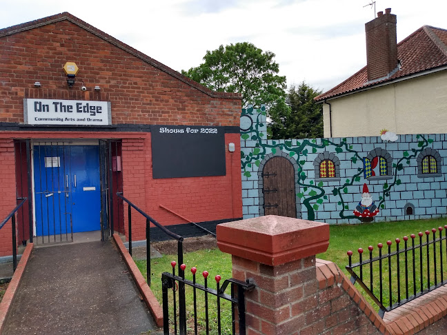 Reviews of On The Edge, Community Arts and Drama Centre in Hull - Dance school
