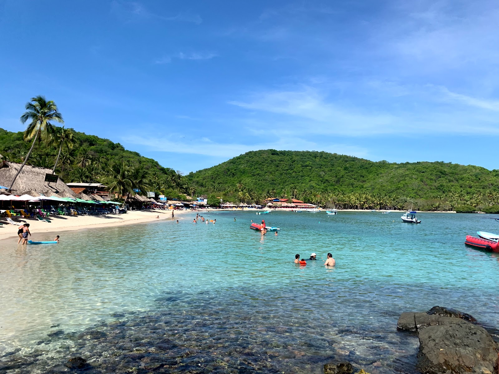 Foto von Playa las Gatas mit heller feiner sand Oberfläche