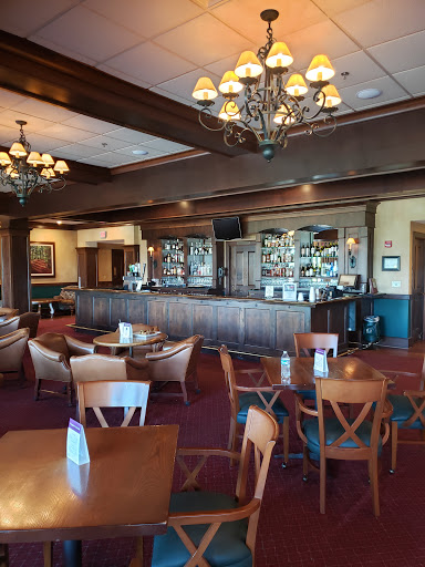 Country Club «Ozaukee Country Club», reviews and photos, 10823 N River Rd, Mequon, WI 53092, USA