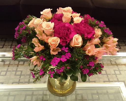 Florist «Glenview Florist / Flower Shop», reviews and photos, 1813 Waukegan Rd, Glenview, IL 60025, USA