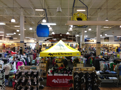 Outdoor Sports Store «Sun & Ski», reviews and photos, 501 Opry Mills Dr, Nashville, TN 37214, USA