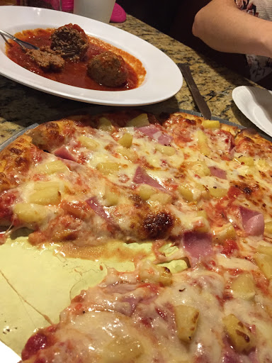 Massimos Pizza and Pasta