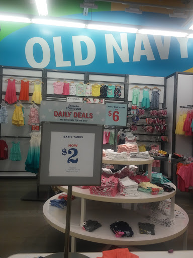 Clothing Store «Old Navy», reviews and photos, 747 NW 12th St, Gresham, OR 97030, USA