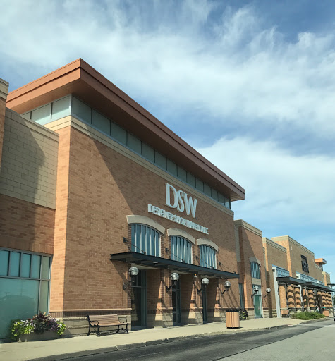 Shoe Store «DSW Designer Shoe Warehouse», reviews and photos, 2515 W 75th St, Naperville, IL 60540, USA