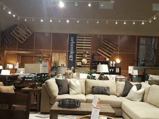 Furniture Store «Ashley HomeStore», reviews and photos, 9951 Interstate Commerce Dr, Fort Myers, FL 33913, USA