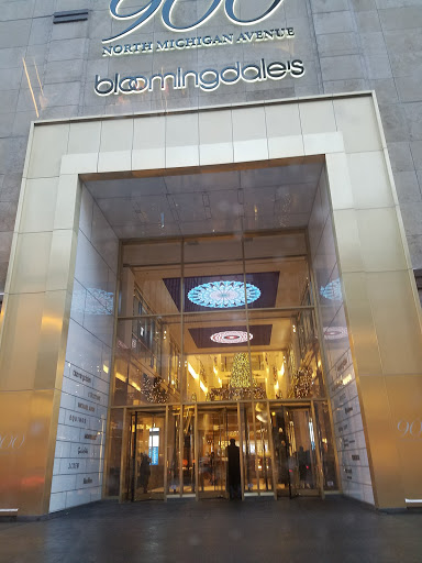 Shopping Mall «900 North Michigan Shops», reviews and photos, 900 N Michigan Ave, Chicago, IL 60611, USA