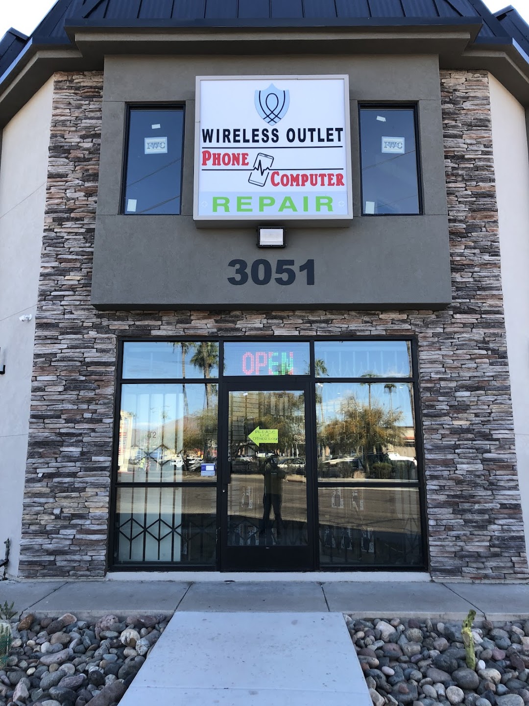 Wireless Outlet Cellphone & Computer Repair, Parts and Accessories