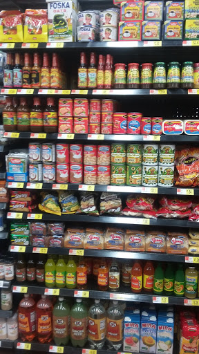 Supermarket «Walmart Neighborhood Market», reviews and photos, 1803 N Highland Ave, Clearwater, FL 33755, USA