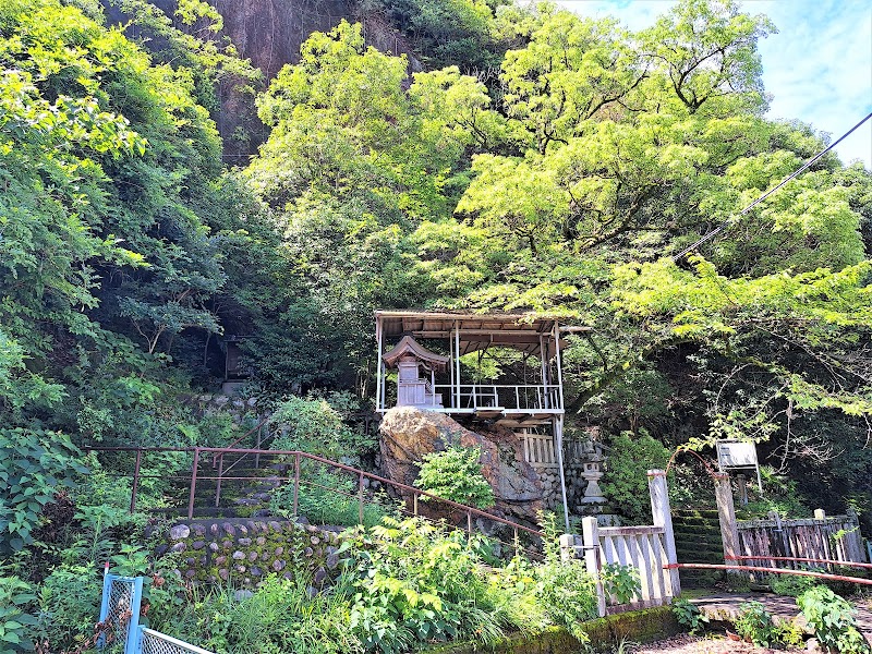 八幡神社