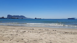 Photo de Playa de Guadarranque - endroit populaire parmi les connaisseurs de la détente