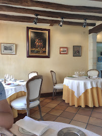 Atmosphère du Restaurant français La Licorne à Fontevraud-l'Abbaye - n°10