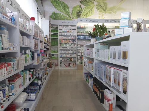 Kommentare und Rezensionen über Farmacia di Viganello SA