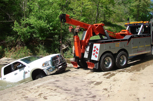 Towing Service «Portland Collision Center», reviews and photos, 412 TN-52, Portland, TN 37148, USA