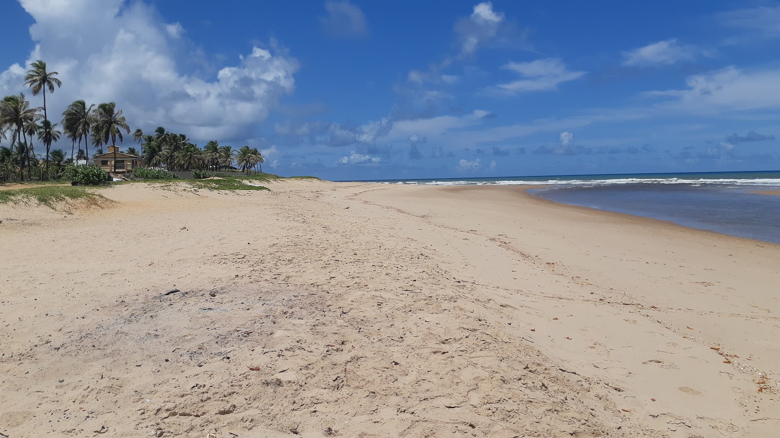Foto von Praia Barra do Itariri mit lange, gerade küste