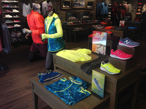 Shoe Store «New Balance Portland», reviews and photos, 7385 SW Bridgeport Rd, Tigard, OR 97224, USA