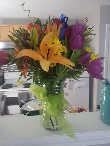 Florist «A Touch Of Elegance Florist», reviews and photos, 12123 Shelbyville Rd, Louisville, KY 40243, USA