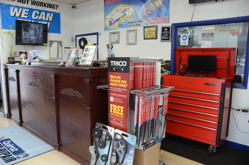 Auto Repair Shop «Quiroz Auto Repair», reviews and photos, 485 N Bolingbrook Dr, Bolingbrook, IL 60440, USA