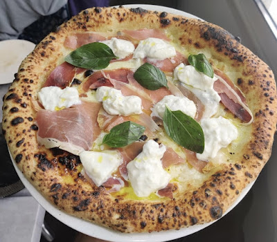 Azzurro pizza à Caumont-sur-Durance