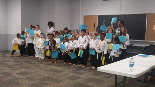 Auditorium «Overland Community Center», reviews and photos, 9119 Lackland Rd, Overland, MO 63114, USA