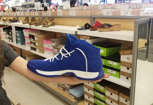 Clothing Store «Ross Dress for Less», reviews and photos, 19113 Lyndon B Johnson Fwy, Mesquite, TX 75150, USA