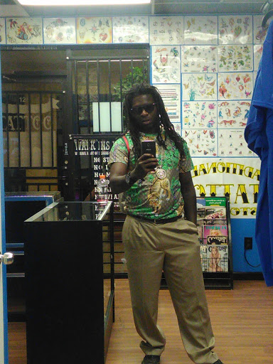 Tattoo Shop «Traditional Ink», reviews and photos, 1616 E Main St #125, Mesa, AZ 85203, USA