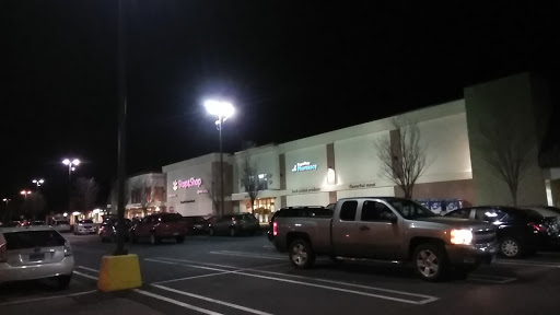 Shopping Mall «Shops At Ledgebrook», reviews and photos, 200 New Hartford Rd, Winsted, CT 06098, USA