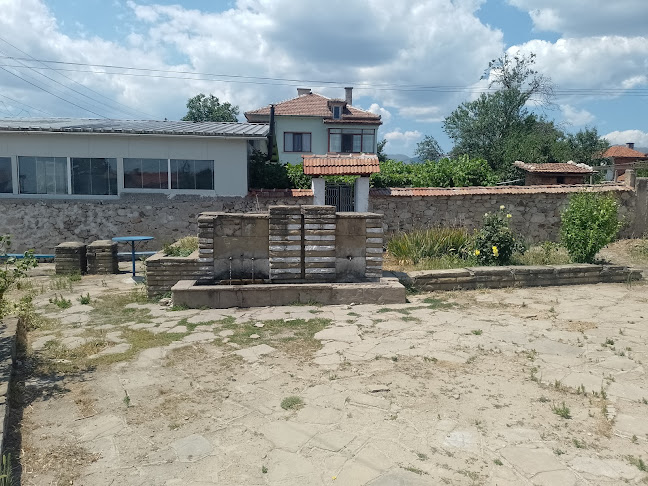 ОУ Васил Левски село Кърнаре - Училище