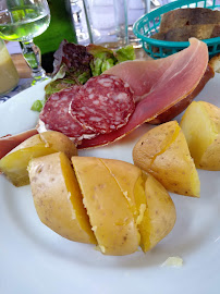 Raclette du Restaurant français Auberge de l'Âne à Saint-Nectaire - n°5