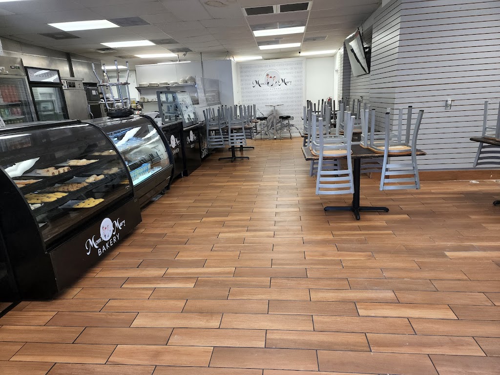 Moms Mary restaurante 33603