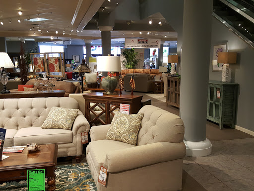 Mattress Store «Wolf Furniture», reviews and photos, 4661 Lindle Rd, Harrisburg, PA 17111, USA