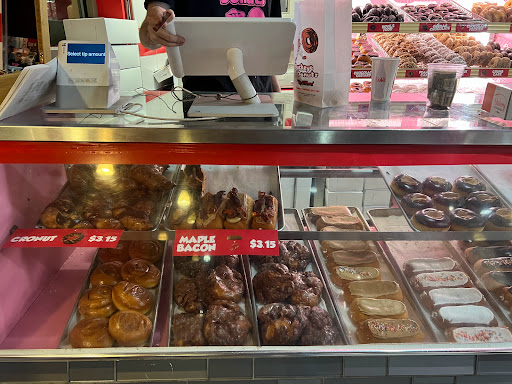 Donut Shop «Buckeye Donuts», reviews and photos, 1998 N High St, Columbus, OH 43201, USA