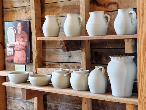 Pottery Store «Folk Pottery Museum of Northeast Georgia», reviews and photos, 283 GA-255, Sautee Nacoochee, GA 30571, USA