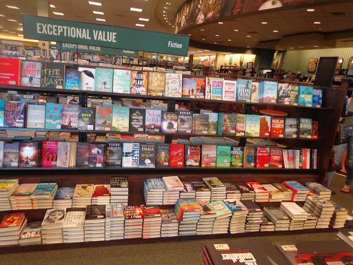 Book Store «Barnes & Noble», reviews and photos, 270 Buckland Hills Dr #1024, Manchester, CT 06040, USA